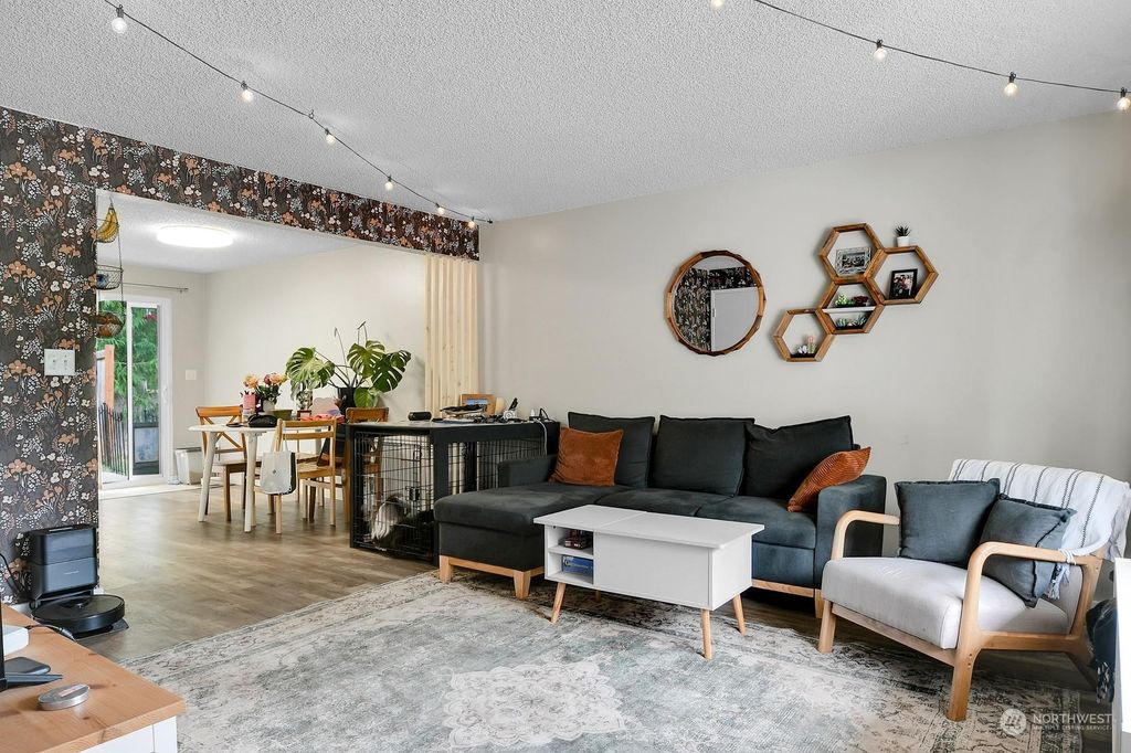 Photo of 21220 52nd Avenue W, Mountlake Terrace, WA 98043 (MLS # 2279045)