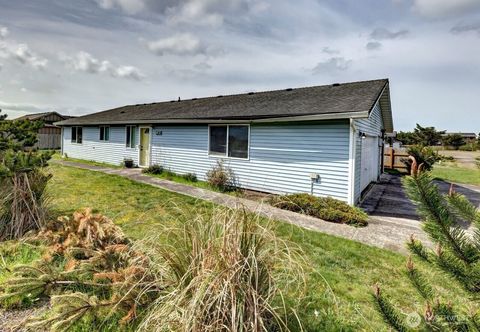Photo of 816 325th Street, Ocean Park, WA 98640 (MLS # 2510116)