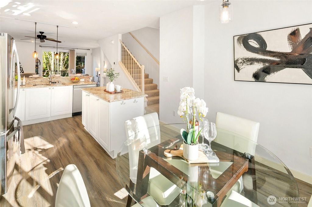 listing image 9360187702683657478