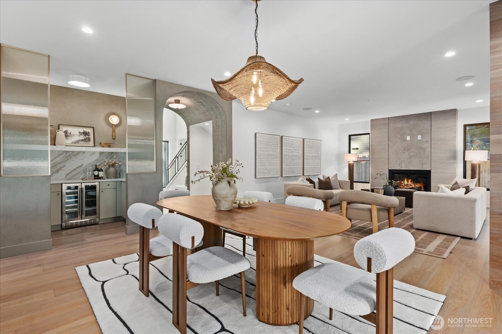 Bellevue, Washington, 98004, United States, 5 Bedrooms Bedrooms, ,5 BathroomsBathrooms,Residential,Active,2017452