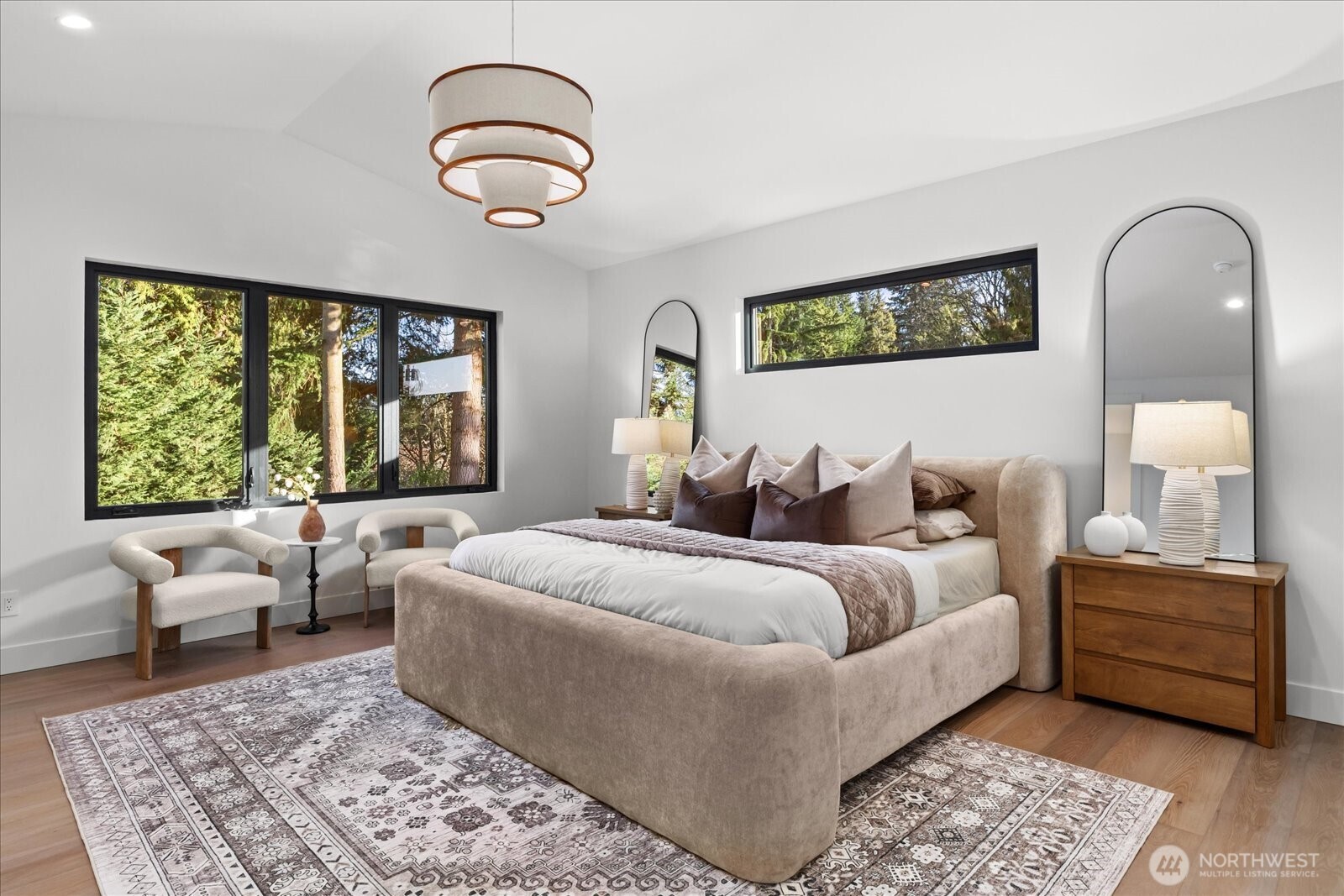 Bellevue, Washington, 98004, United States, 5 Bedrooms Bedrooms, ,5 BathroomsBathrooms,Residential,Active,2017452
