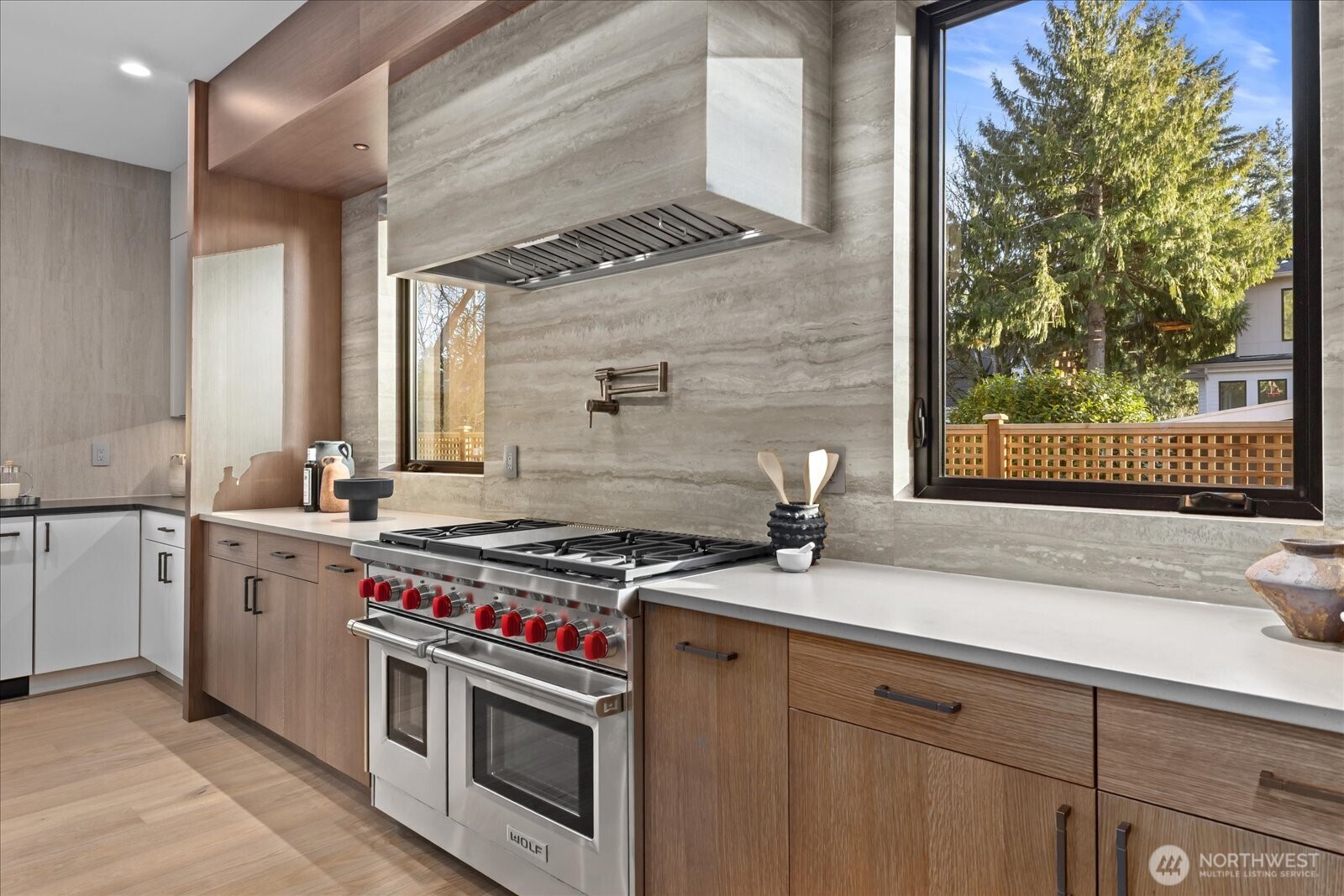 Bellevue, Washington, 98004, United States, 5 Bedrooms Bedrooms, ,5 BathroomsBathrooms,Residential,Active,2017452