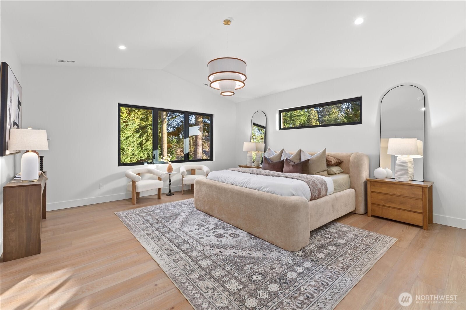 Bellevue, Washington, 98004, United States, 5 Bedrooms Bedrooms, ,5 BathroomsBathrooms,Residential,Active,2017452