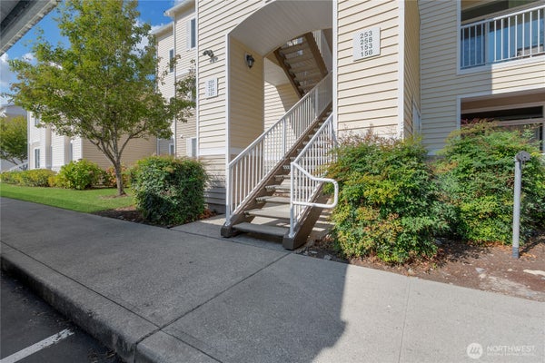 10113 186TH ST E UNIT 257, PUYALLUP, WA 98375 - Image aeec3131ea1bd6cf9705226e2eaa4e99/2347404511