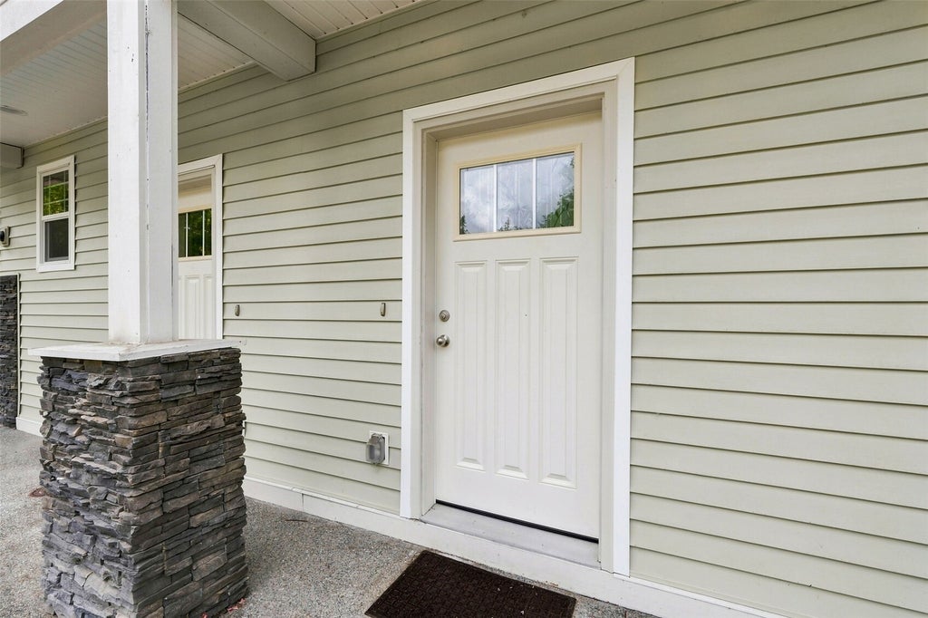 Photo of 3413 6th Avenue NW, Olympia, WA 98502 (MLS # 2595390)