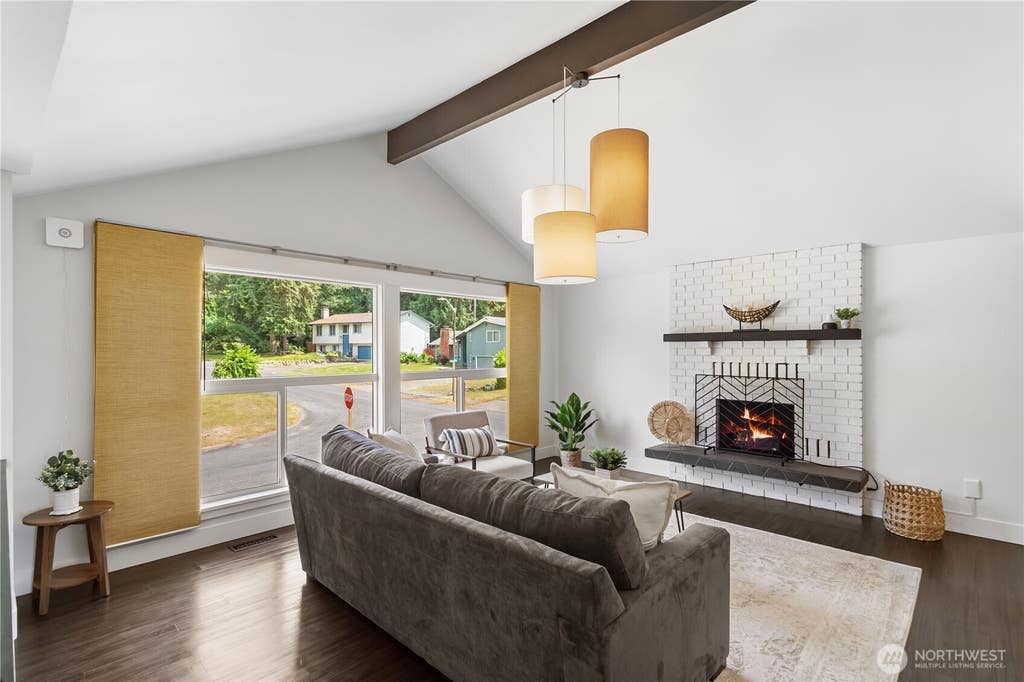 Photo of 8105 Spur Court NW, Bremerton, WA 98311 (MLS # 2541115)