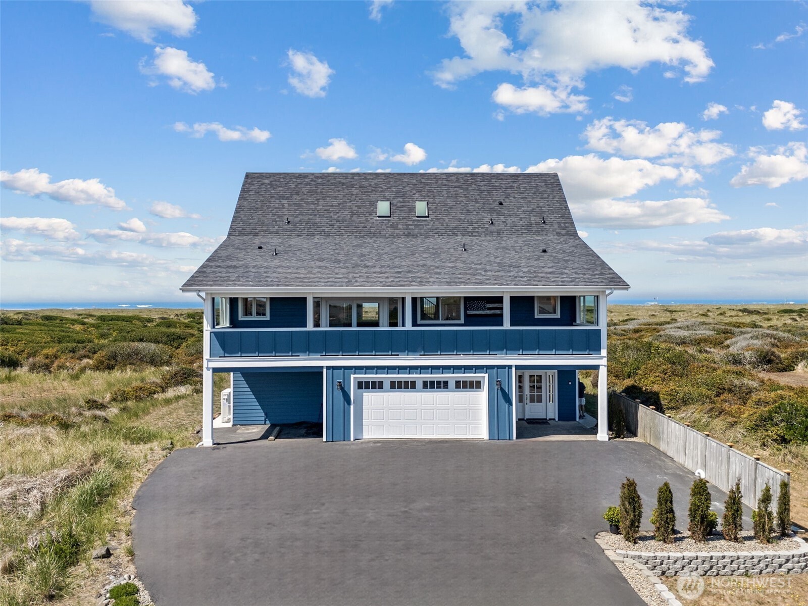 1073 Ocean Shores Boulevard SW