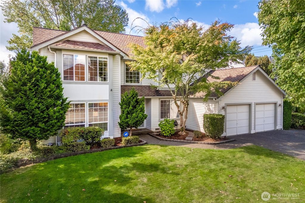 Photo of 34729 9th Place SW Pl, Federal Way, WA 98023 (MLS # 2437369)