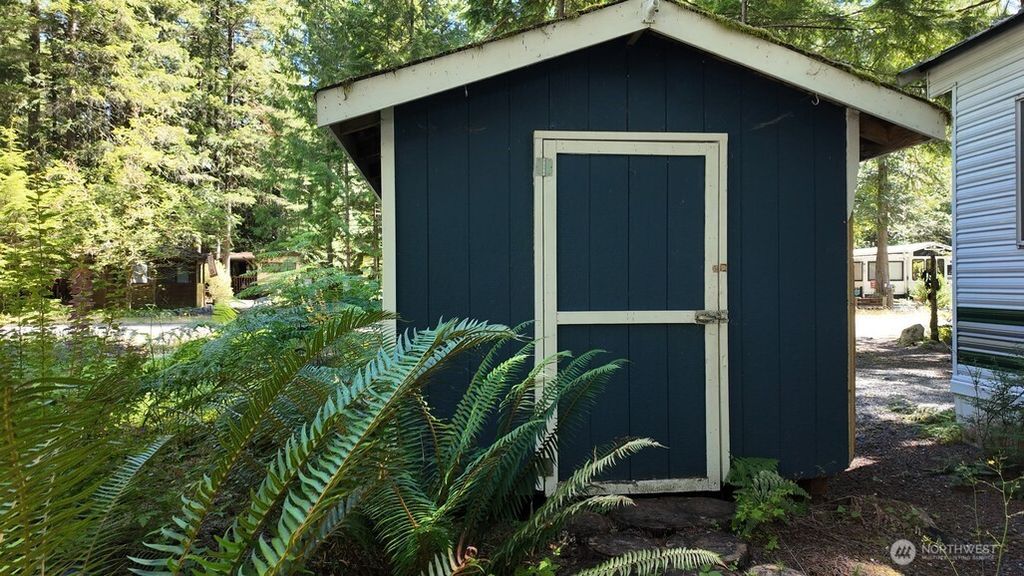 Photo of 82 Riverside Drive, Deming, WA 98244 (MLS # 2494647)