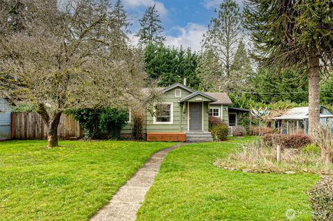 Photo of 1065 9th Street, Washougal, WA 98671 (MLS # 2484888)