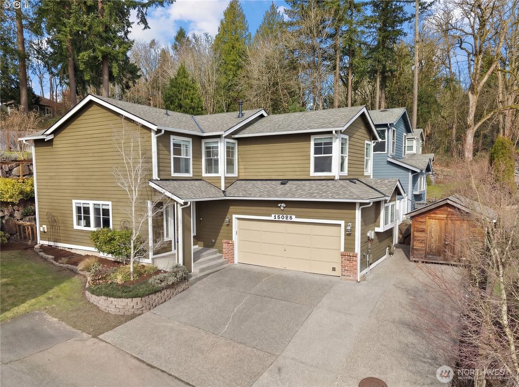 Photo of 12025 89th Place NE, Kirkland, WA 98034 (MLS # 2484776)