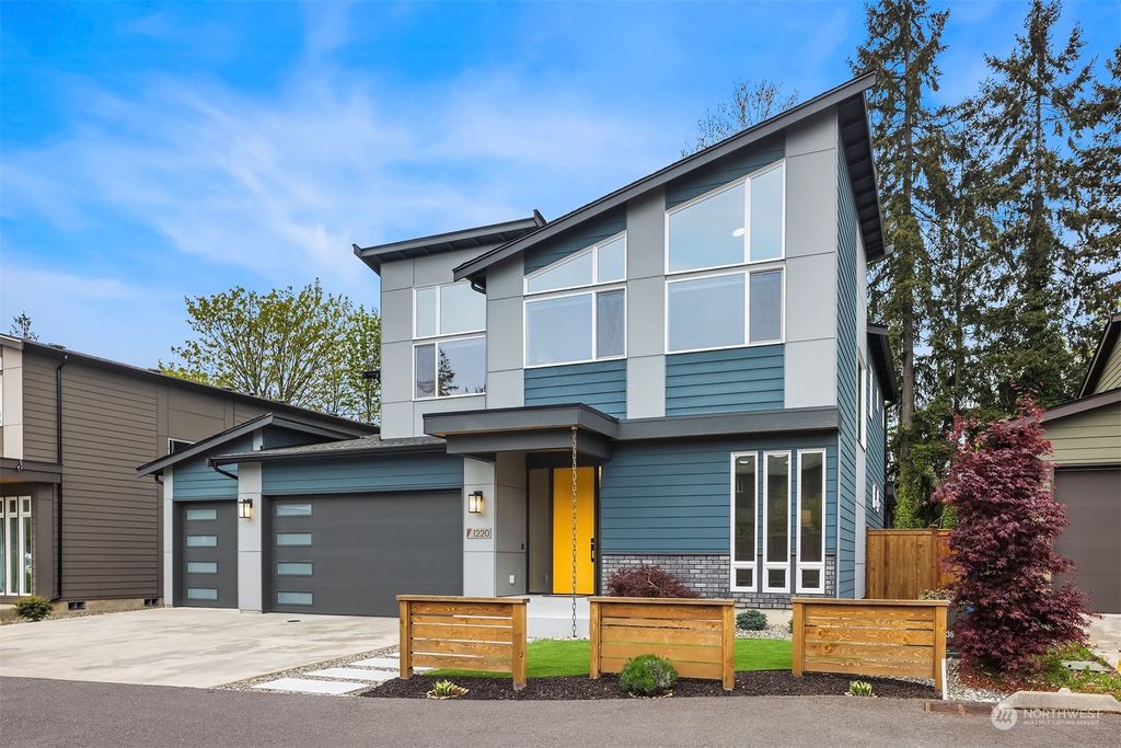 Photo of 1220 172nd Street SW, Lynnwood, WA 98037 (MLS # 2225804)