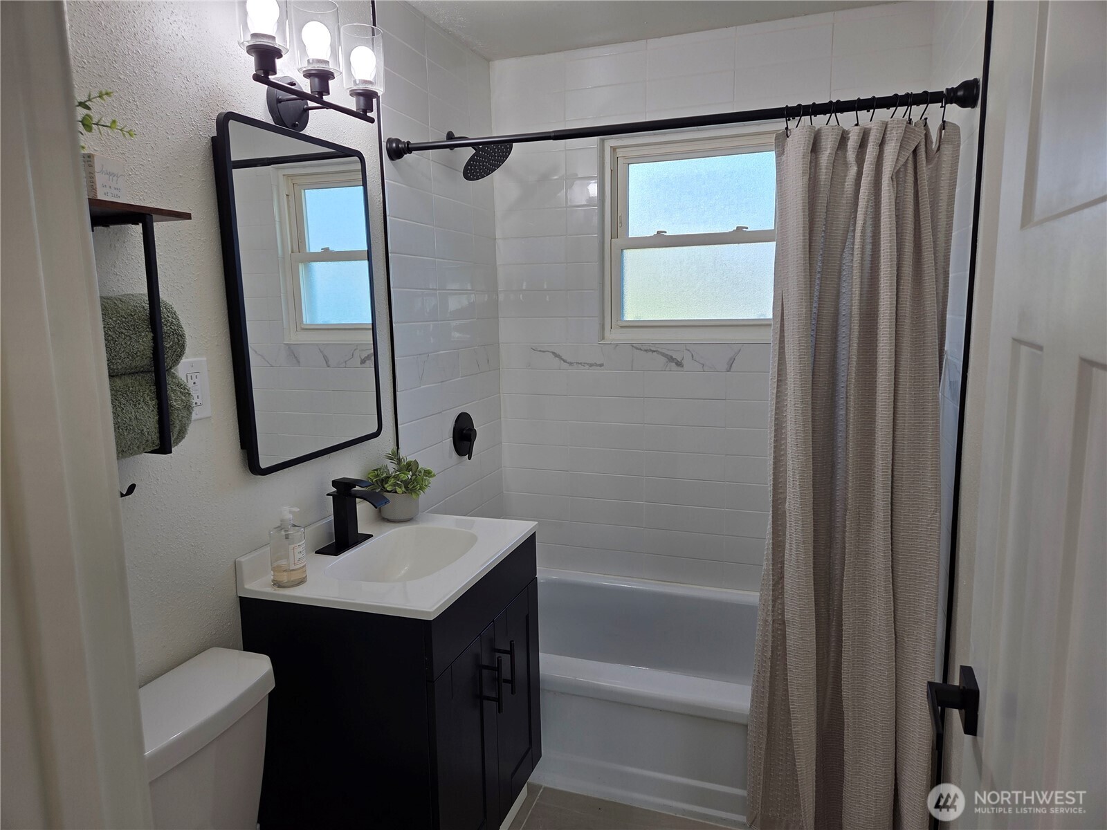 11203 Kendrick Street SW