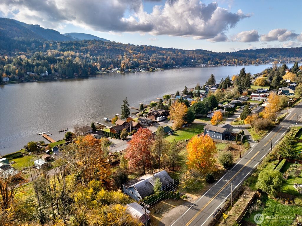 Photo of 18328 State Route 9, Mount Vernon, WA 98274 (MLS # 2447343)