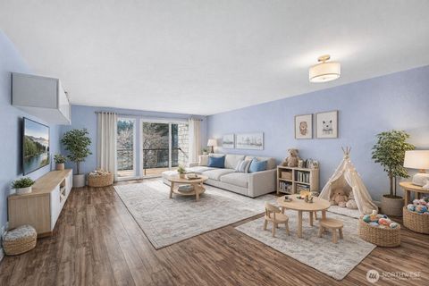 Photo of 13820 NE 65th Street #544, Redmond, WA 98052 (MLS # 2473352)