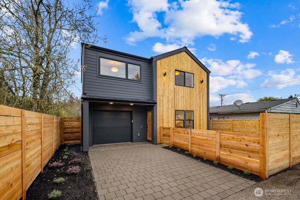 Photo of 3215 22nd Avenue S, Seattle, WA 98144 (MLS # 2503705)