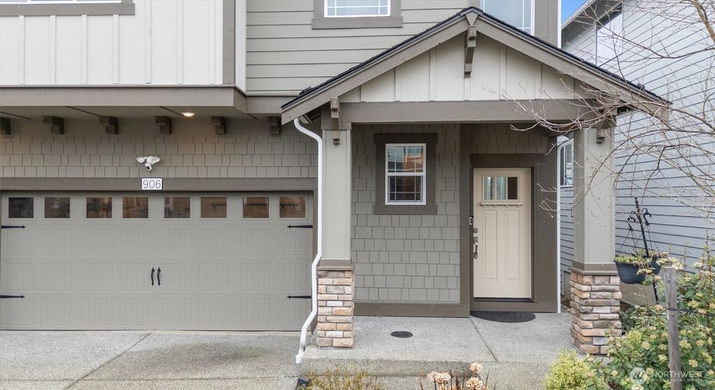 Photo of 906 121st Avenue SE, Lake Stevens, WA 98258 (MLS # 2472746)