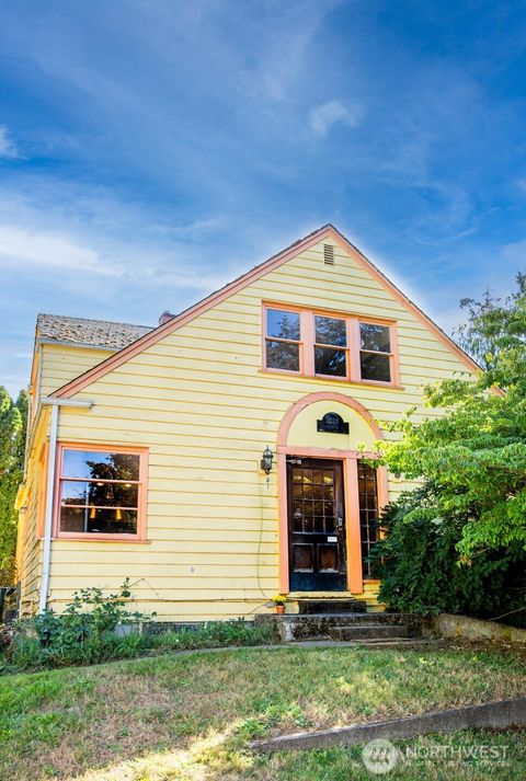Photo of 1824 Fairview Street SE, Olympia, WA 98501 (MLS # 2439221)
