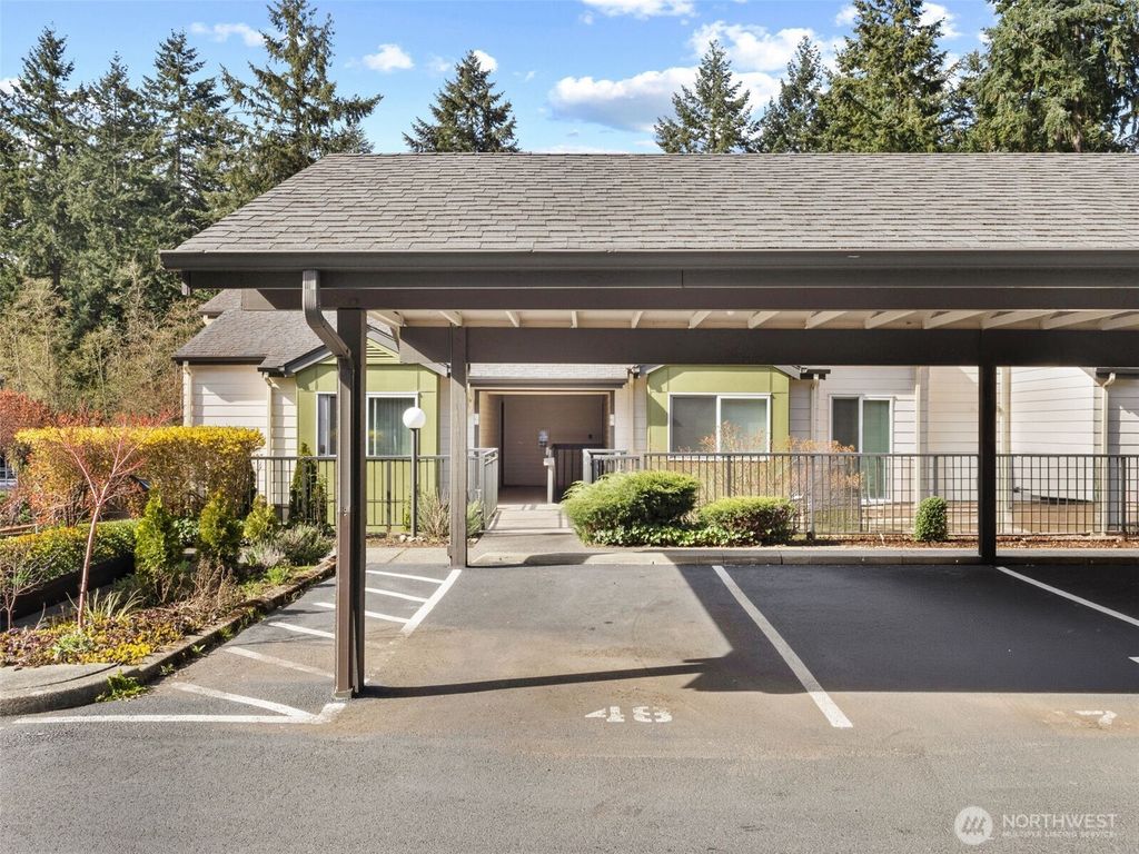Photo of 31500 33rd Place SW #G202, Federal Way, WA 98023 (MLS # 2498857)