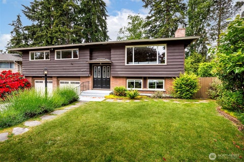 Photo of 14101 Phinney Avenue N, Seattle, WA 98133 (MLS # 2536330)
