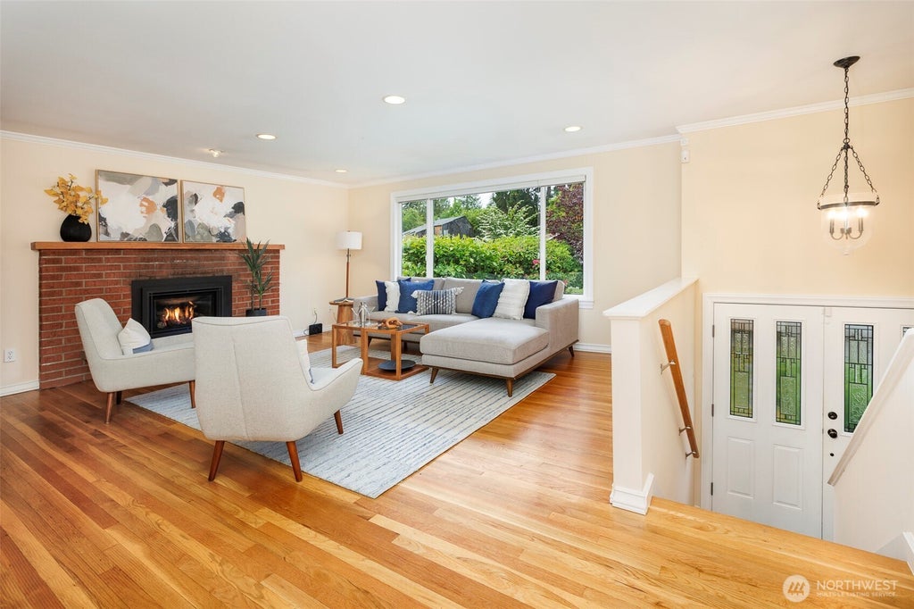 Photo of 14101 Phinney Avenue N, Seattle, WA 98133 (MLS # 2536330)