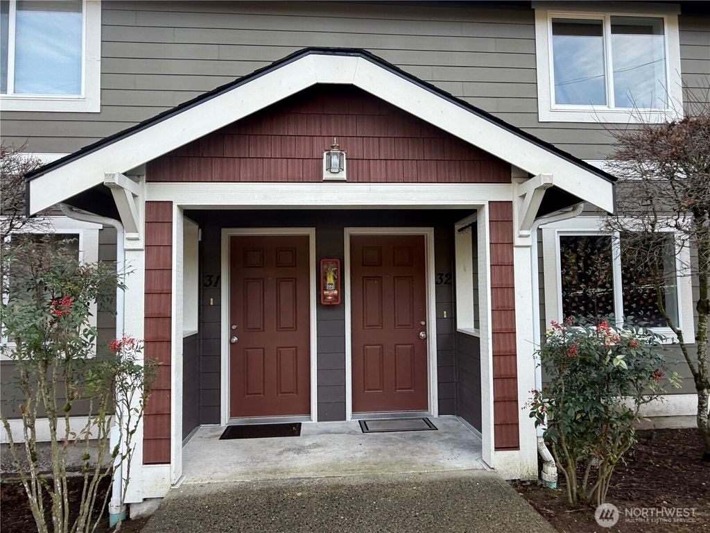 Photo of 12002 113th Avenue Ct E #31, Puyallup, WA 98374 (MLS # 2470494)
