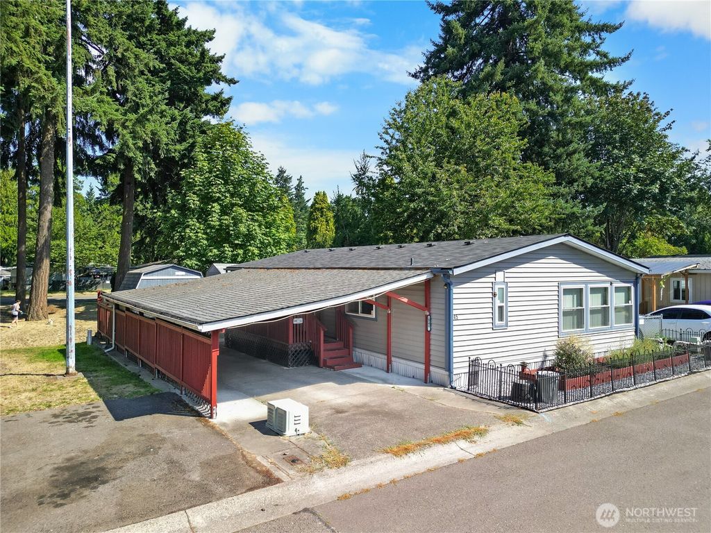Photo of 3225 M Street SE #145, Auburn, WA 98002 (MLS # 2437979)