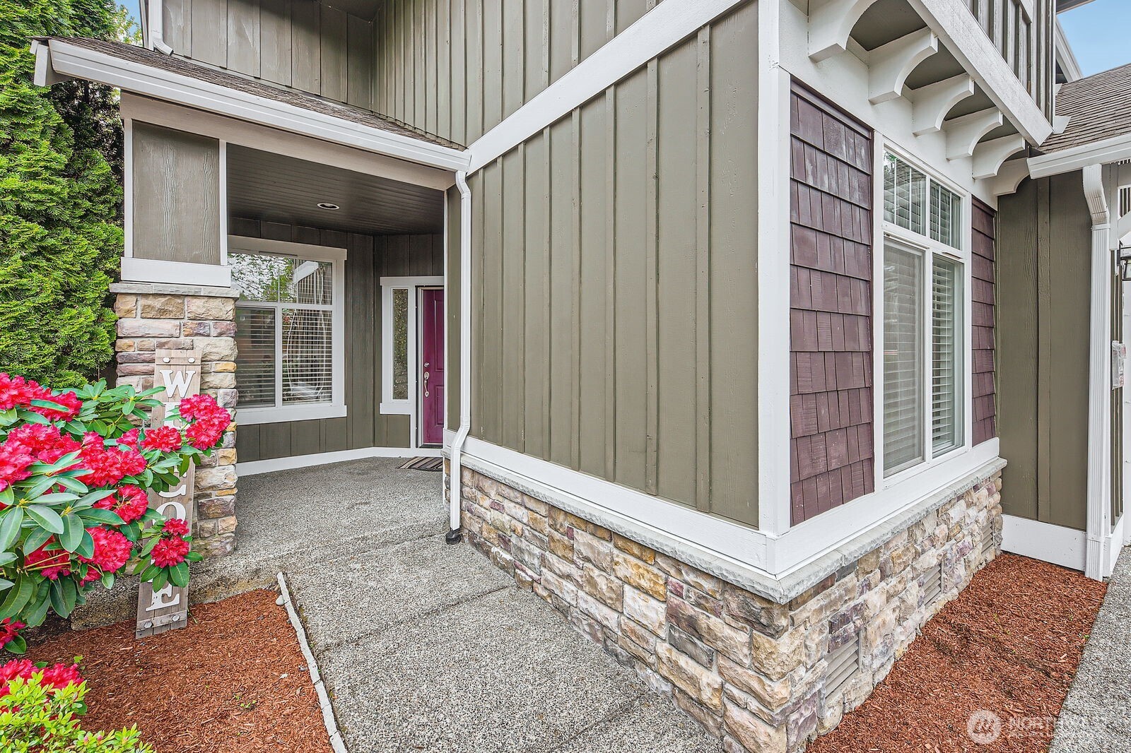 5813 SE 2nd Court