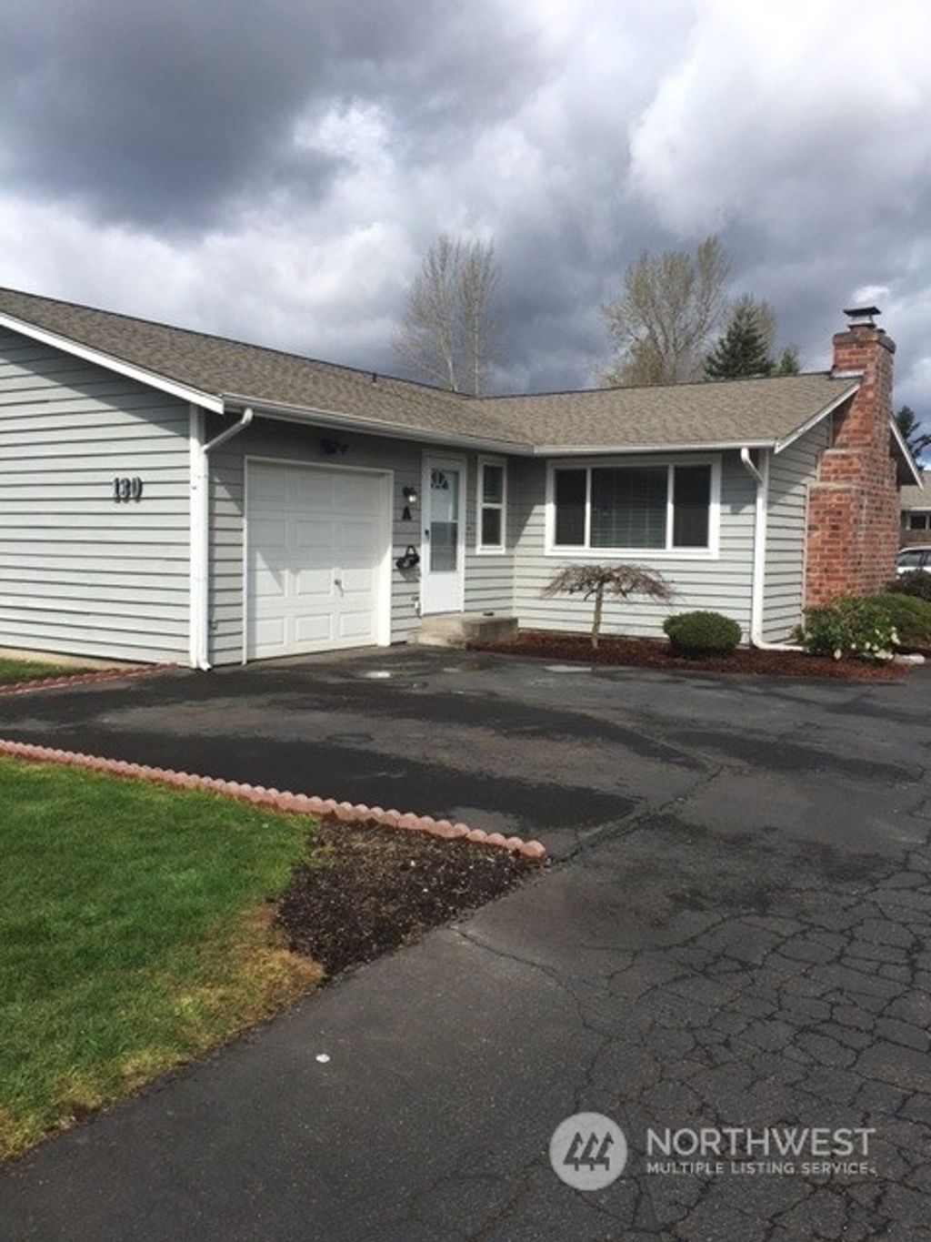 Photo of 130 4th Avenue SW, Pacific, WA 98047 (MLS # 2131278)