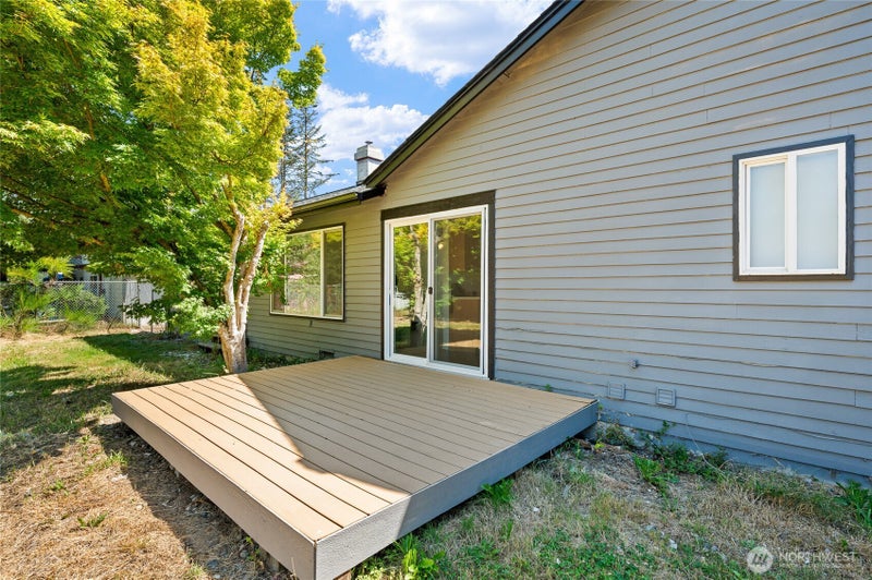 6914 21st Drive NE