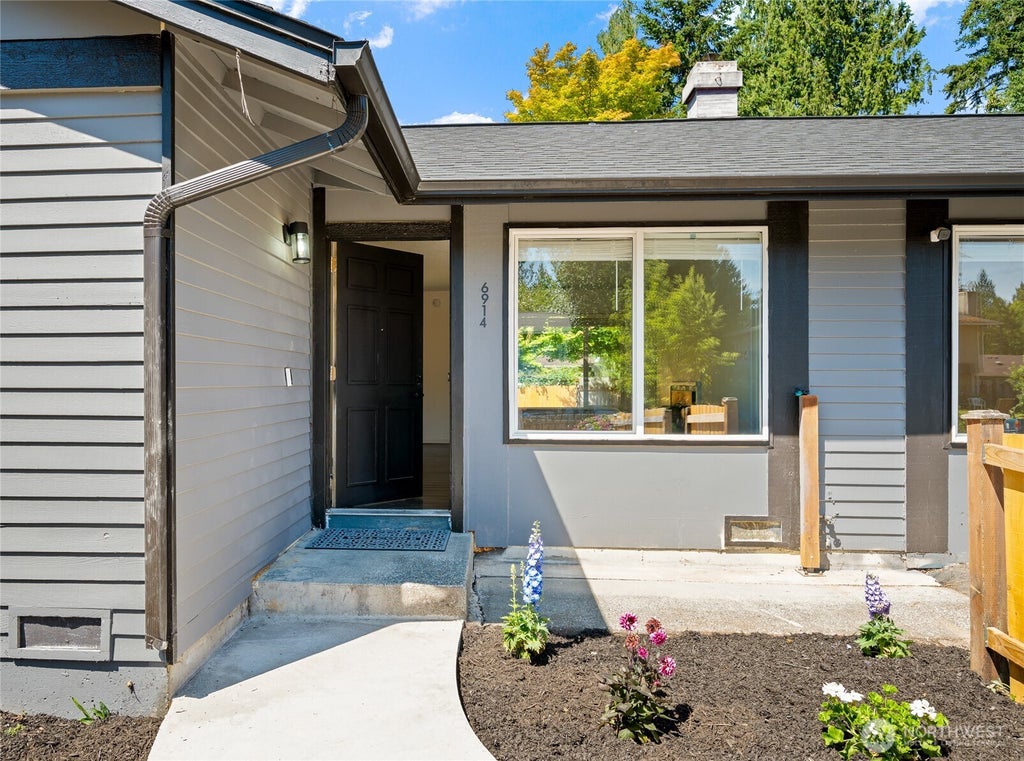 Photo of 6914 21st Drive NE, Marysville, WA 98271 (MLS # 2575545)