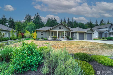 Photo of 510 Mount Constance Way, Port Ludlow, WA 98365 (MLS # 2571671)