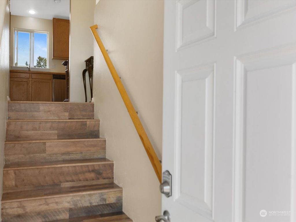 Photo of 6725 29th Place NE, Marysville, WA 98270 (MLS # 2288751)