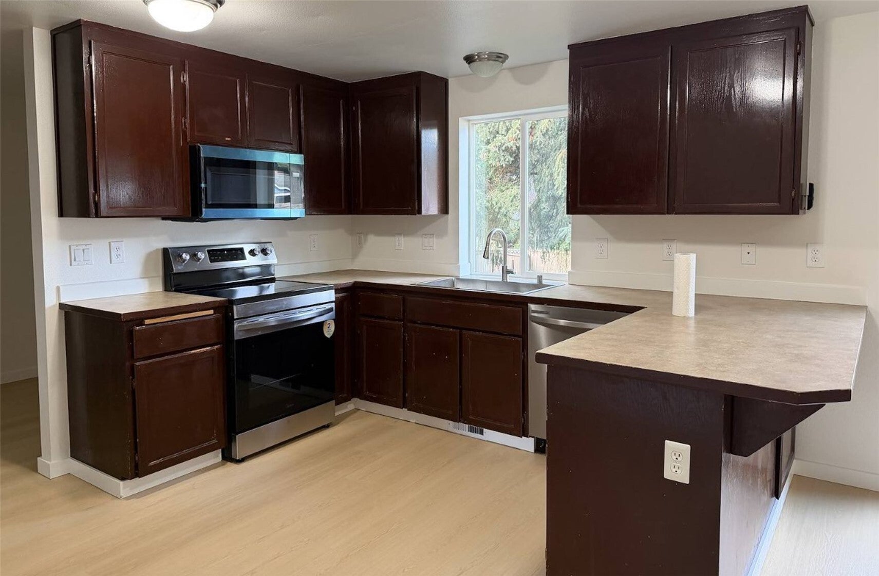 2009 E 64th Street