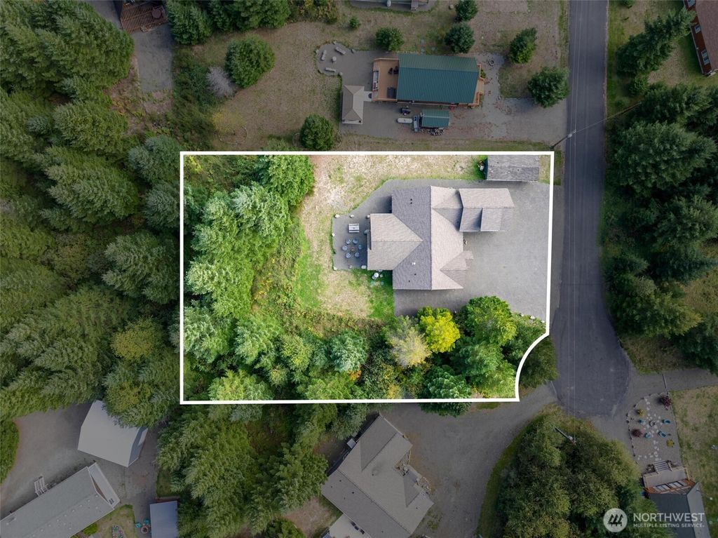Photo of 106 Jack Fir Court W, Packwood, WA 98361 (MLS # 2444745)