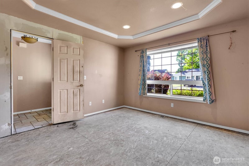 15708 92nd Court SE