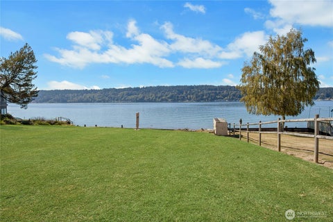 Photo of 25815 Stuckey Avenue SW, Vashon, WA 98070 (MLS # 2586555)