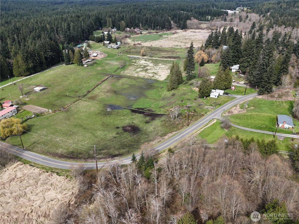 Photo of 0 Midvale Road, Clinton, WA 98236 (MLS # 2500491)