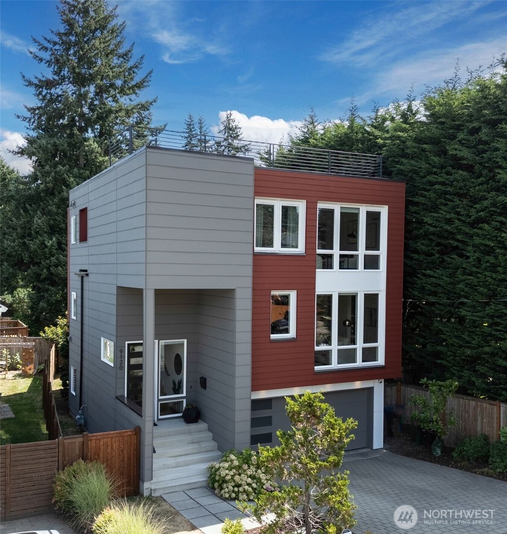 Photo of 9120 38th Avenue NE, Seattle, WA 98115 (MLS # 2436549)