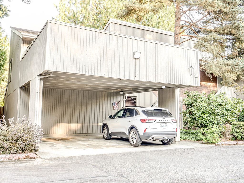 Photo of 11201 3rd Avenue SE #4a, Everett, WA 98208 (MLS # 2432316)