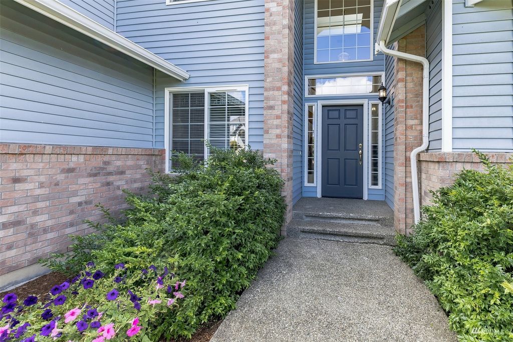 Photo of 7726 73rd Place NE, Marysville, WA 98270 (MLS # 1990732)