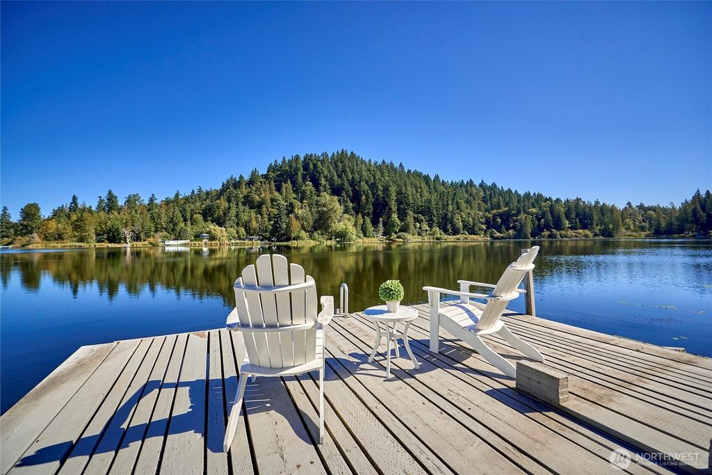 Photo of 18360 W Lake Desire Drive, Renton, WA 98058 (MLS # 2431467)