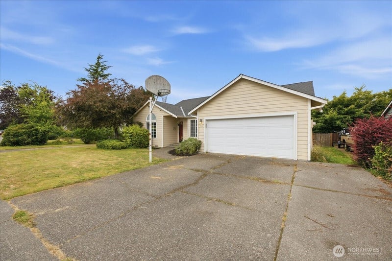 916 Summer Meadows Court