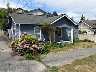 Photo of 3115 Queen Anne Avenue N, Seattle, WA 98109 (MLS # 2564365)