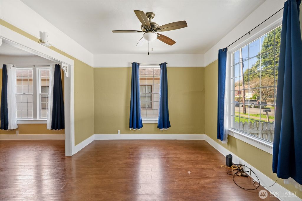 Photo of 626 Eklund Avenue, Hoquiam, WA 98550 (MLS # 2492096)