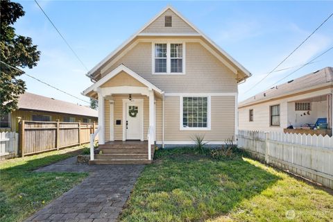 Photo of 626 Eklund Avenue, Hoquiam, WA 98550 (MLS # 2492096)