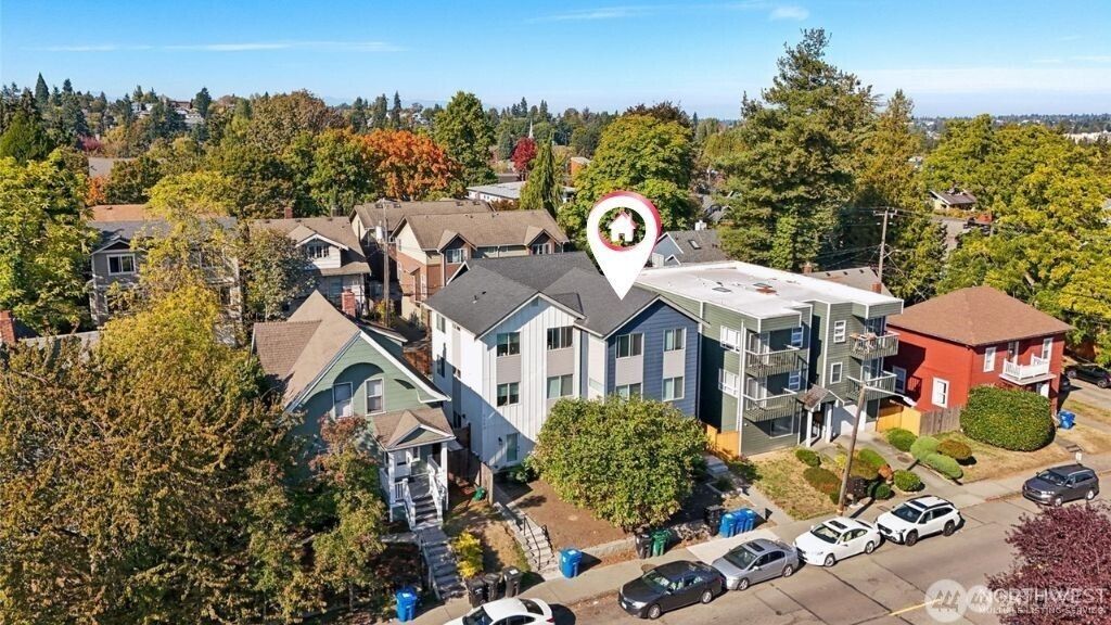 Photo of 5257 Brooklyn Avenue NE, Seattle, WA 98105 (MLS # 2528001)