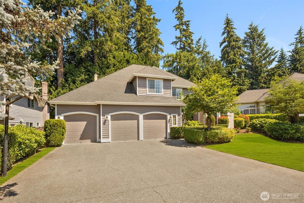 Photo of 2714 232nd Place SE, Sammamish, WA 98075 (MLS # 2567021)