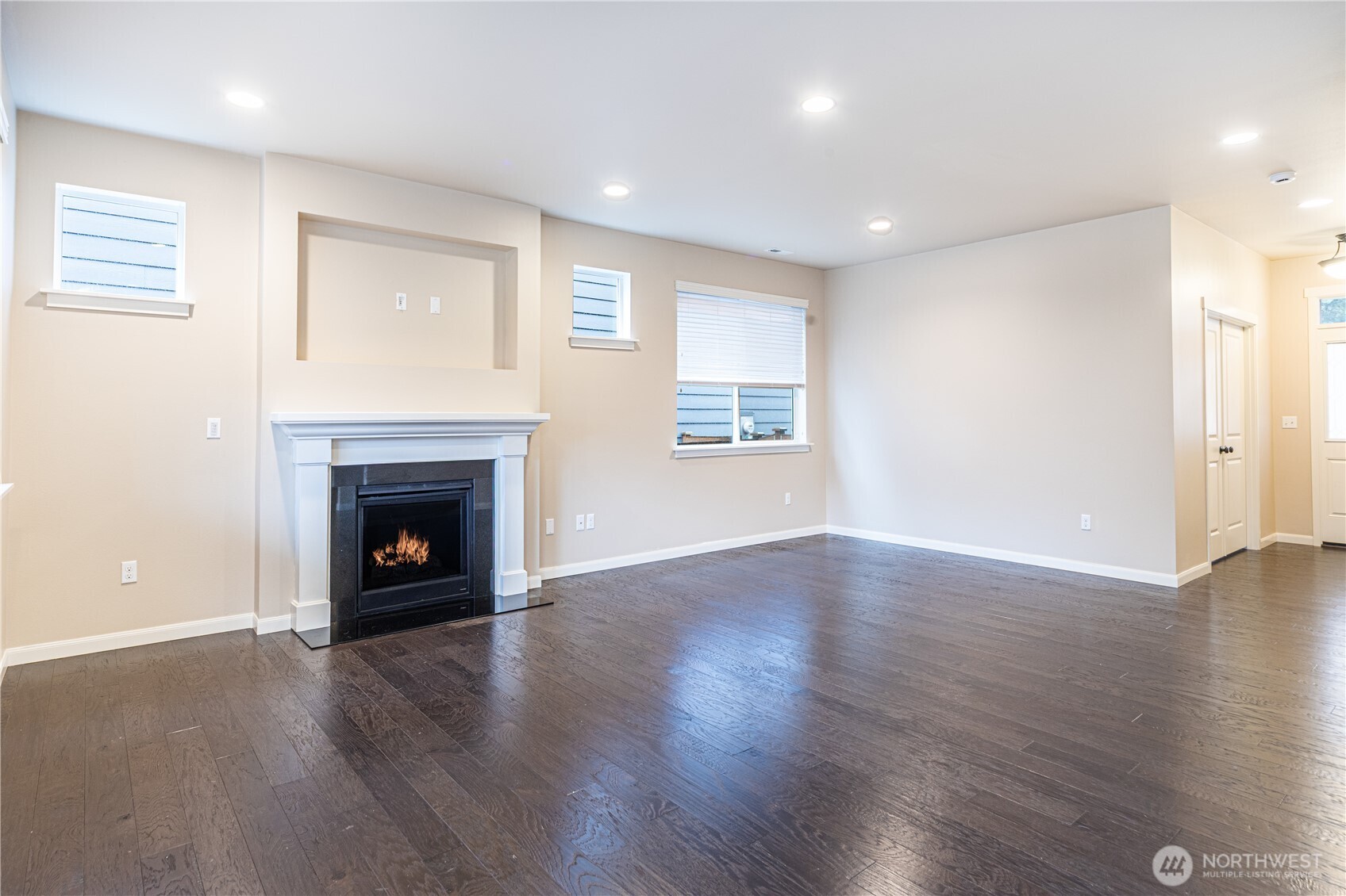 1897 Regent Avenue NW