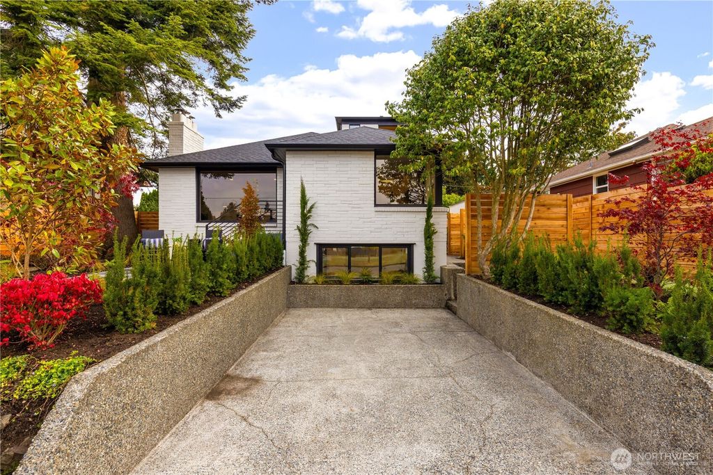 Photo of 5946 39th Avenue SW, Seattle, WA 98136 (MLS # 2443905)